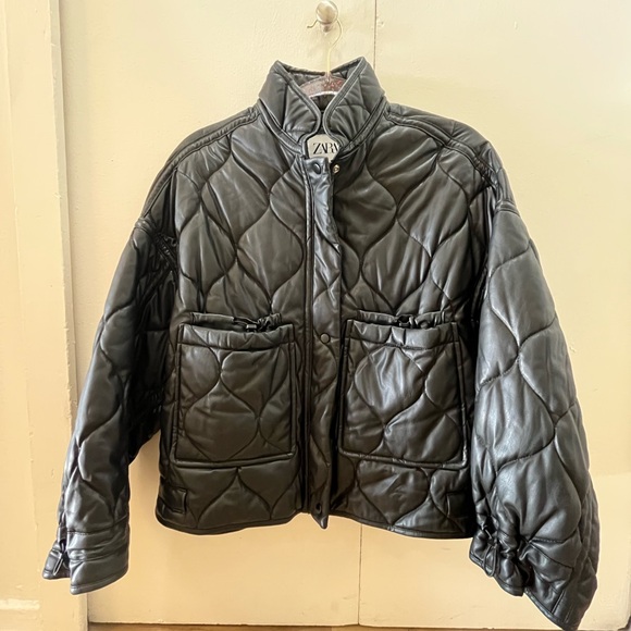 Zara Jackets & Blazers - Zara Black Quilted Jacket